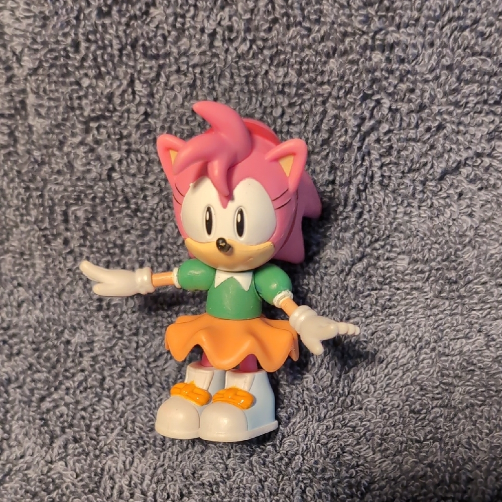 Classic Sonic Amy Figure